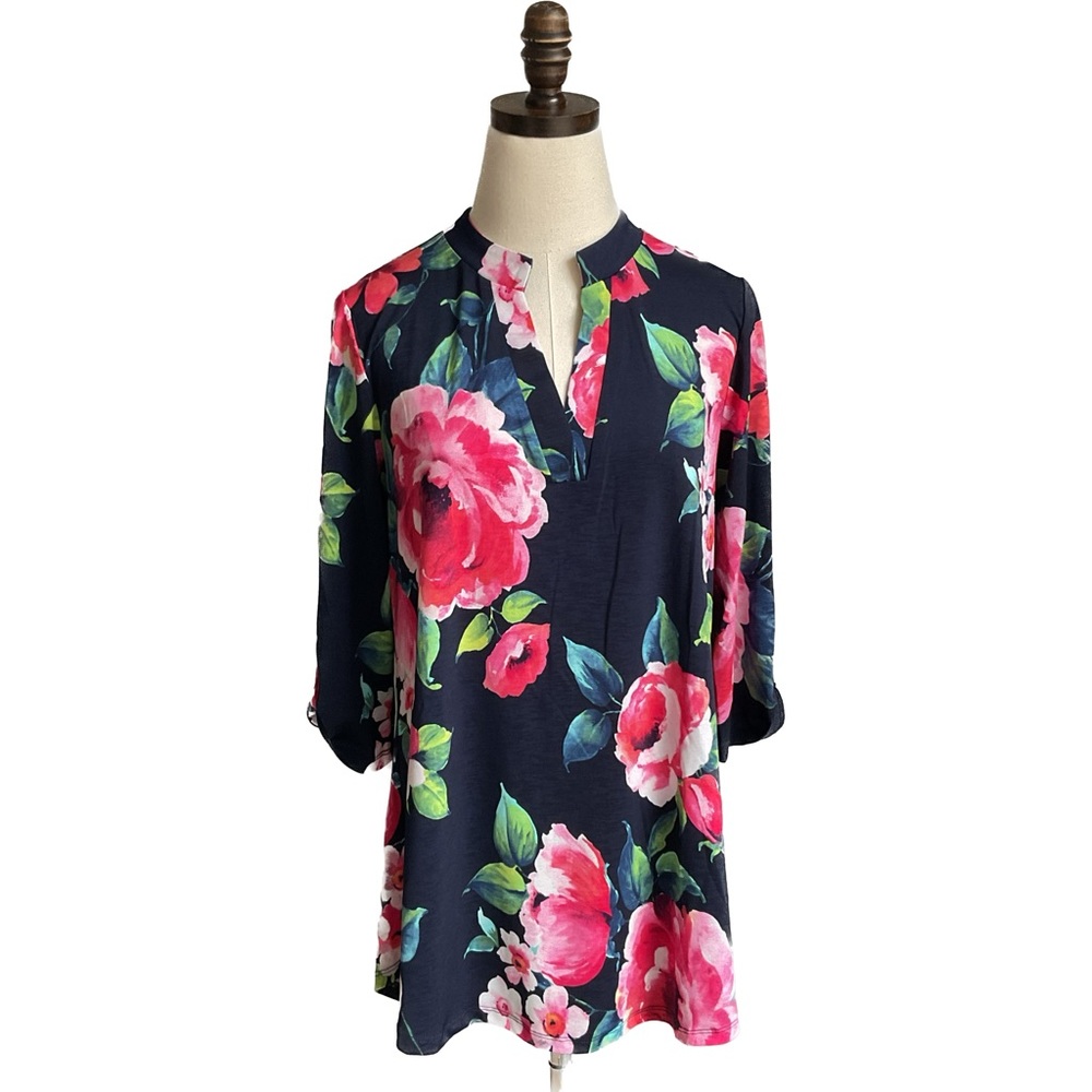 Sew In Love | Lightweight Navy top with Pink Rose Floral Print, Size Medium